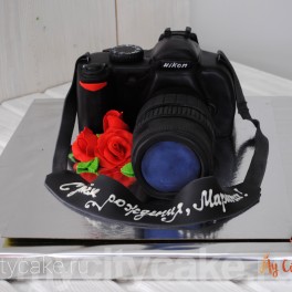Торт фотоаппарат на заказ в Красноярске