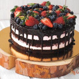 Открытый торт с ягодами на заказ в Красноярске
