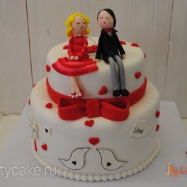 Свадебный торт с фигурками на заказ в Красноярске