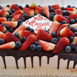 Ягодный торт на 8 марта на заказ в Красноярске