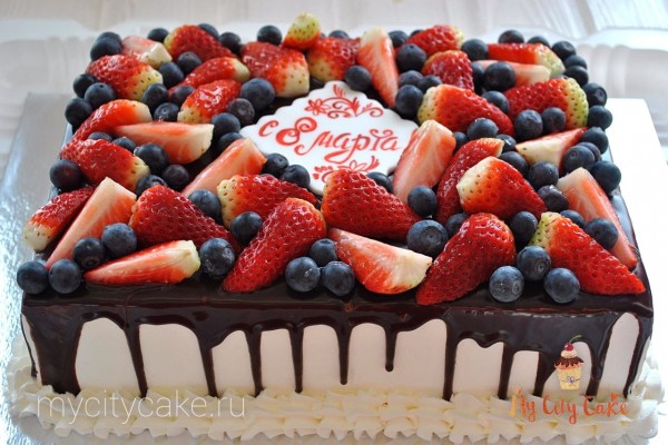 Ягодный торт на 8 марта торты на заказ Mycitycake