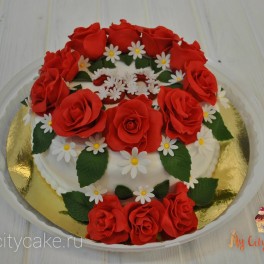 Торт на юбилей с розами на заказ в Красноярске
