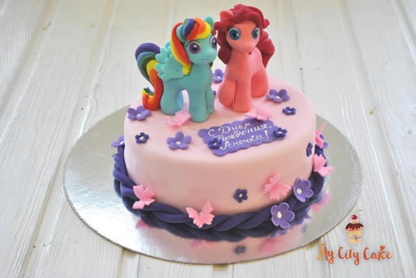 Розовый торт с Пони торты на заказ Mycitycake