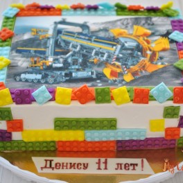 Торт с лего и фотопечатью на заказ в Красноярске