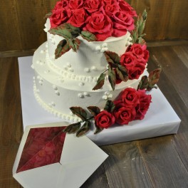 Торт с красными розами на заказ в Красноярске