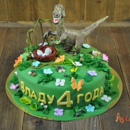 Торт с динозавром 2 на заказ в Красноярске