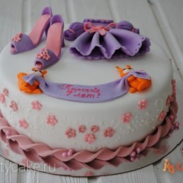 Торт на день рождения для девочки на заказ в Красноярске