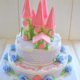 Торт замок для принцессы на заказ в Красноярске