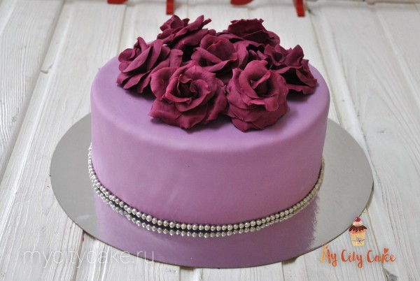 Торт с бордовыми розами торты на заказ Mycitycake
