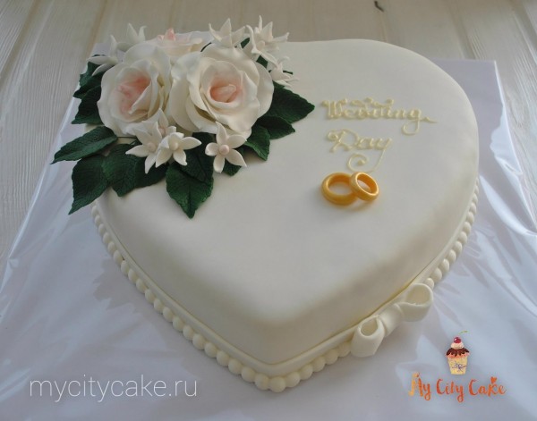 Свадебный торт в виде сердца торты на заказ Mycitycake