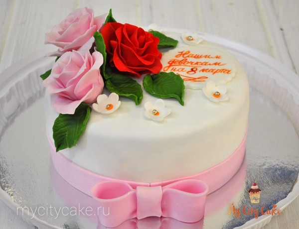 Торт для девушек на 8 марта торты на заказ Mycitycake