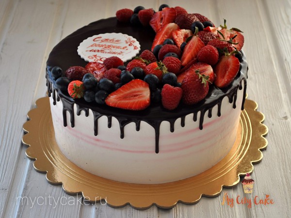 Торт с ягодой 3 торты на заказ Mycitycake