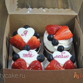 Капкейки с ягодами на заказ в Красноярске