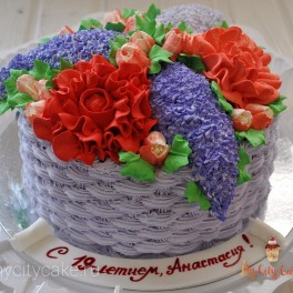 Торт корзина с цветами на заказ в Красноярске