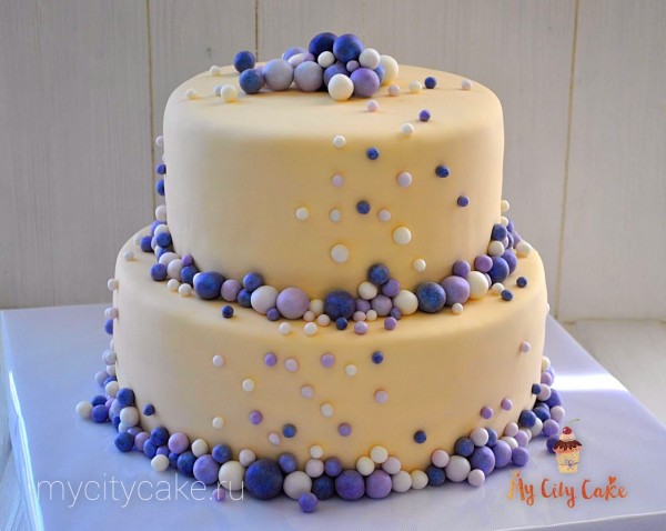 Двухъярусный торт с шариками торты на заказ Mycitycake