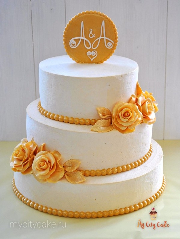 Свадебный торт с золотыми розами торты на заказ Mycitycake