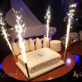 Торт корпоративный на заказ в Красноярске