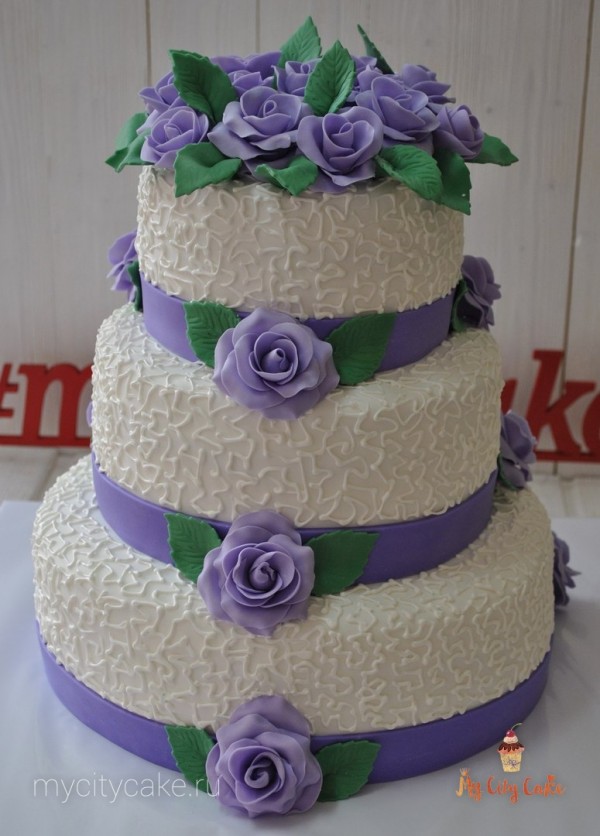 Торт с лиловыми розами торты на заказ Mycitycake